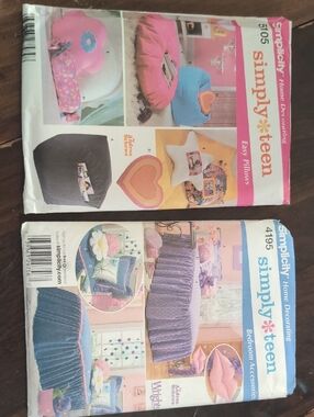 Simplicity Teen Pillow & Bedroom Accessory Patterns - Pink, Blue, Purple